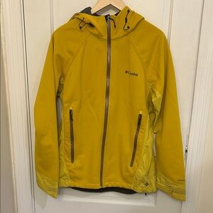 Columbia Men's Golden Hooded Ski Shell Jacket